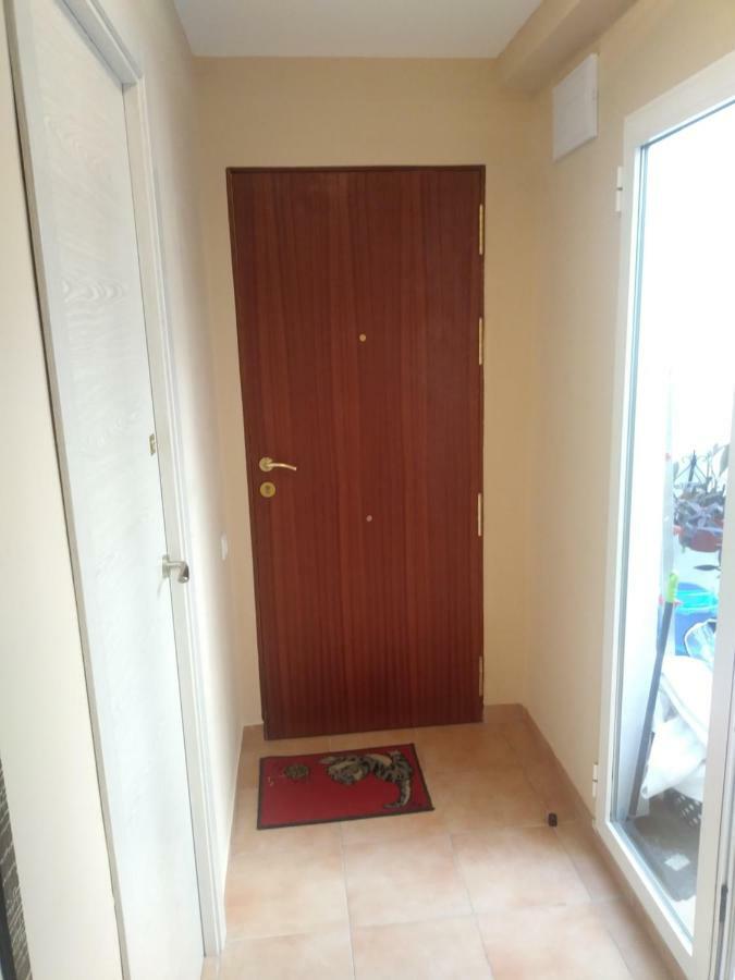 Apartamentos Con Patio Alicante Exterior photo